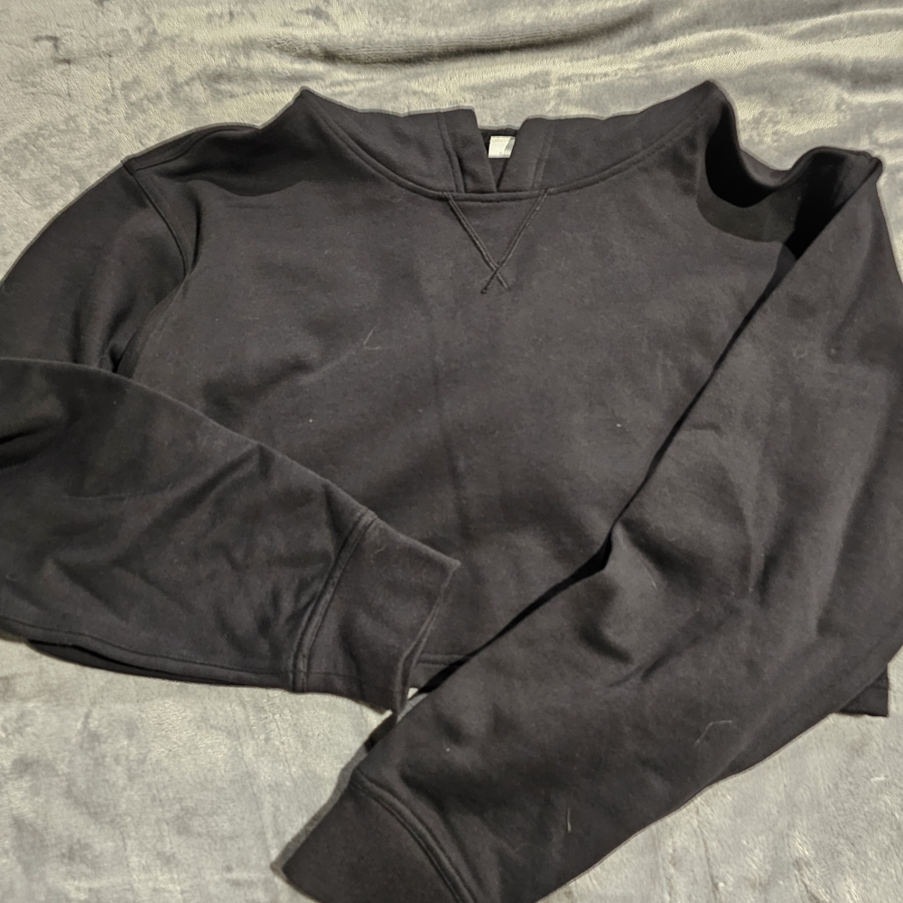 lululemon All yours Black cropped hoodie